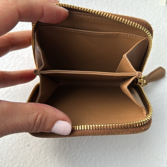 Prada zip around wallet - Picture 3 of 5